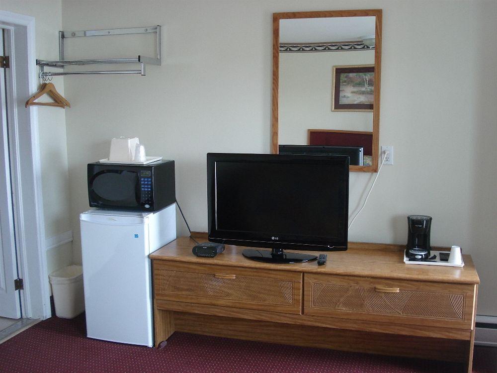 Lincoln Motel Sturgeon Falls Екстериор снимка