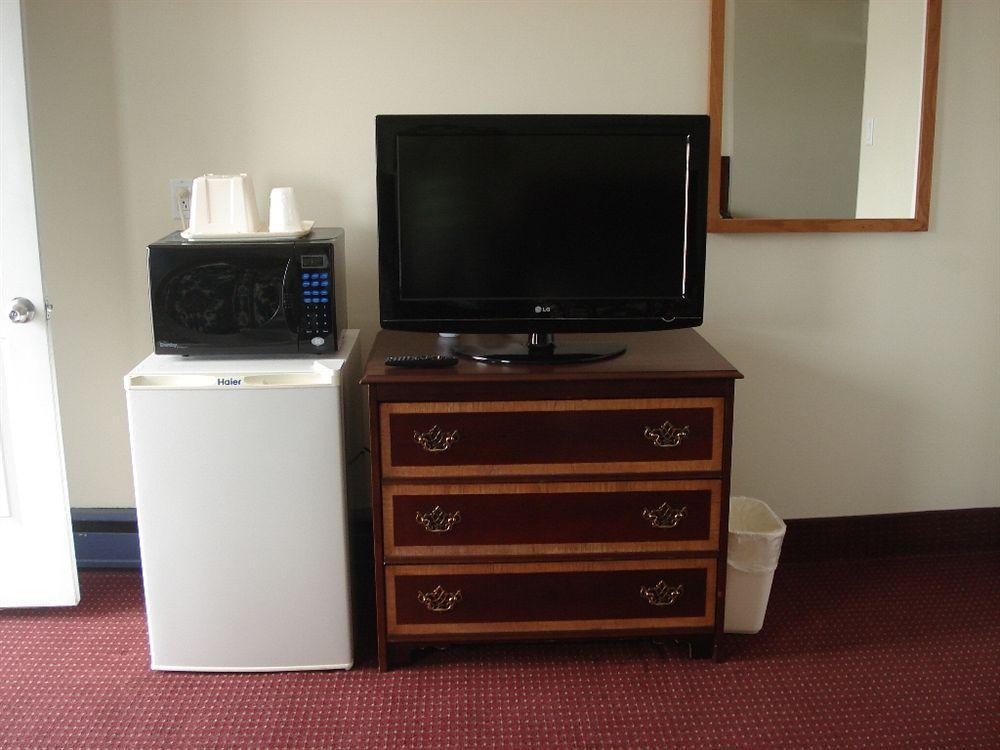 Lincoln Motel Sturgeon Falls Екстериор снимка